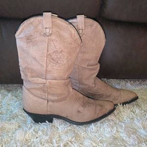 Dingo Slouchy Style Tan Cowboy Boots